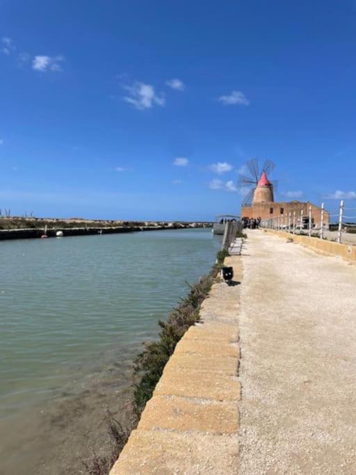 Luxury Sea House Apartment Trapani Exterior photo